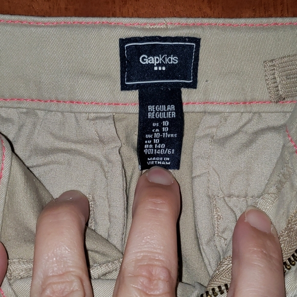🆕️w/o tags GAPKIDS KHAKIS SHORTS - Picture 4 of 5